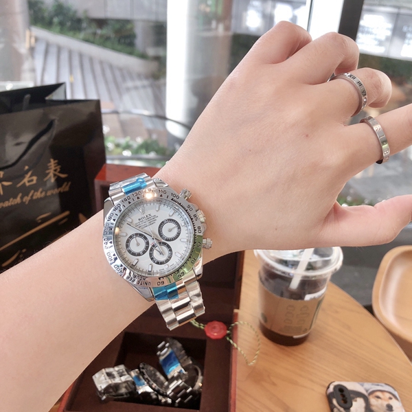 ブランド時計全体デザイン